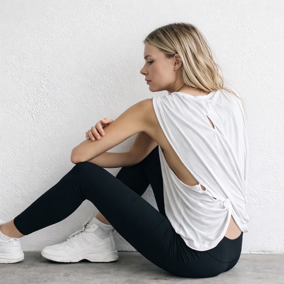 JOAH BROWN Exhale Tank CrossBack Open Cut Out Twist Pearl Grey One Size JOAH BROWN Exhale Tank CrossBack Open Cut Out Twist Pearl Grey One Size